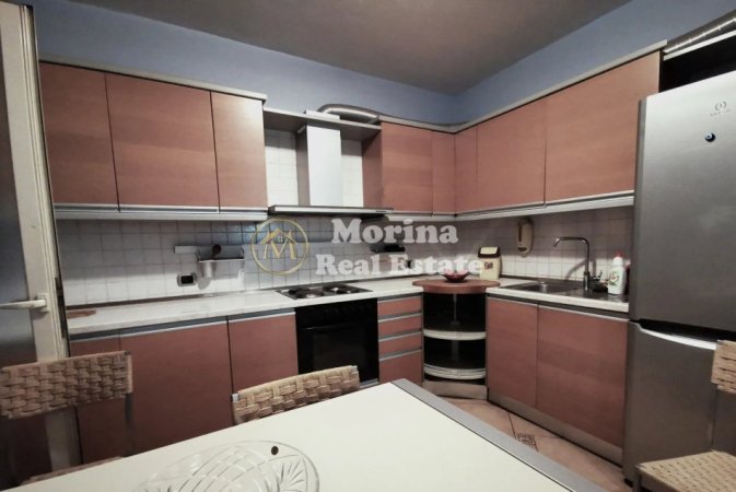 Tirane, jepet me qera apartament 2+1 Kati 8, 100 m² 900 € (Rruga e Elbasanit)