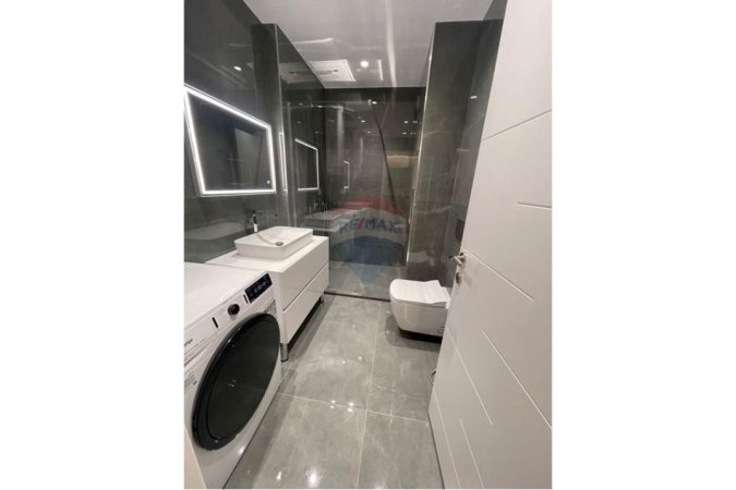 Tirane, shitet apartament 1+1 Kati 8, 65 m² 123.000 € (Rruga Stefan Shundi)
