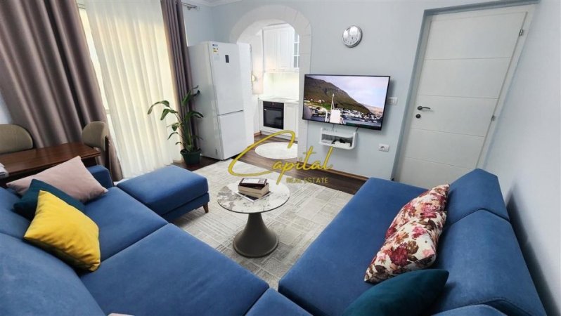 Tirane, jepet me qera apartament 1+1 Kati 3, 53 m² 500 € (ISH TREGU ELEKTRIK)