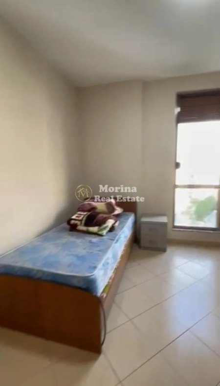 Tirane, jepet me qera apartament 1+1 Kati 8, 65 m² 450 € (Yzberisht)