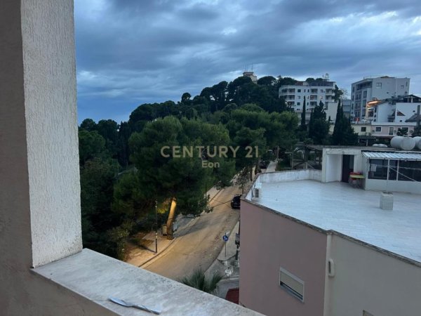 Durres, jepet me qera apartament 2+1 Kati 5, 100 m² 450 € 