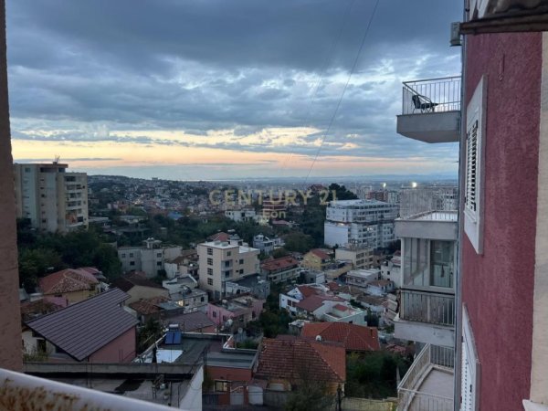 Durres, jepet me qera apartament 2+1 Kati 5, 100 m² 450 € 