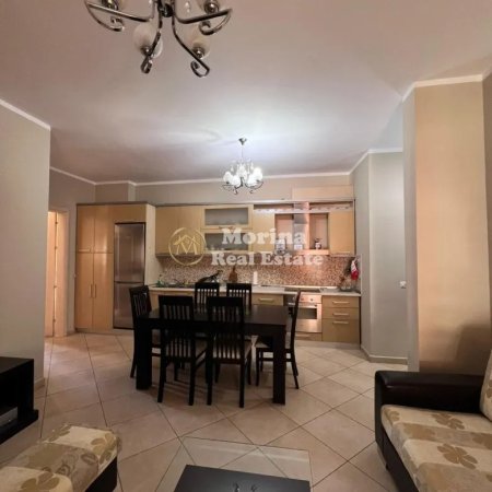 Tirane, jepet me qera apartament 1+1+Ballkon Kati 5, 60 m² 600 € (Kompleksi Delijorgji)