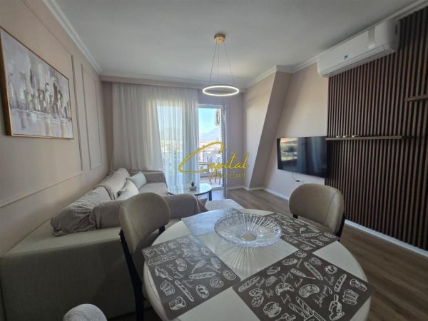 Tirane, jepet me qera apartament 2+1 Kati 4, 105 m² 650 € (ASTIR)