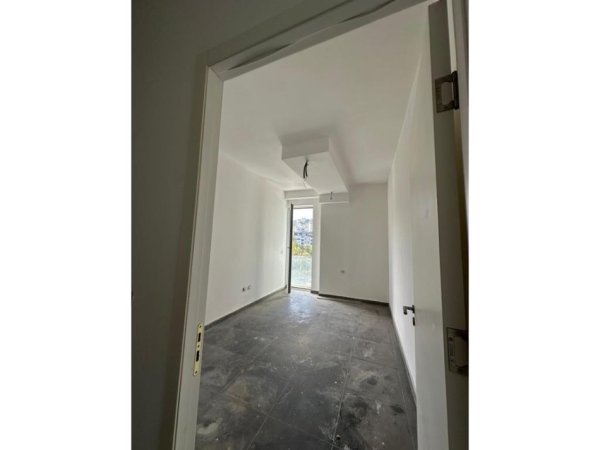 Tirane, shitet apartament 2+1 Kati 3, 93 m² 238.000 € (Liqeni i Thate)