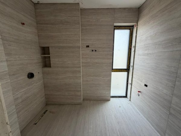 Tirane, shitet apartament 2+1 Kati 3, 115 m² 166.750 € (Casa Italia.)