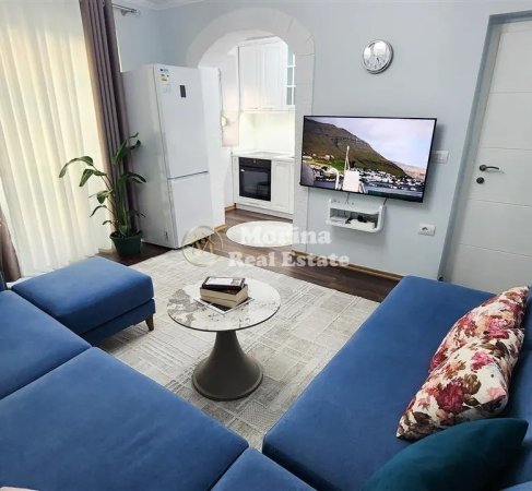 Tirane, jepet me qera apartament 1+1 Kati 3, 53 m² 500 € (Rruga Mihal Grameno)