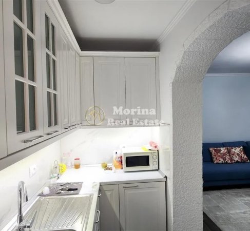 Tirane, jepet me qera apartament 1+1 Kati 3, 53 m² 500 € (Rruga Mihal Grameno)