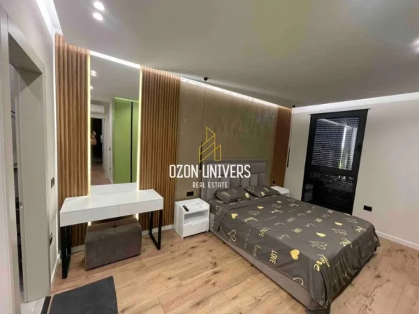 Tirane, jepet me qera apartament 2+1+Ballkon Kati 9, 80 m² 1.900 € (Kompleksi Olimpik, Komuna e Parisit Tirana, Albania)