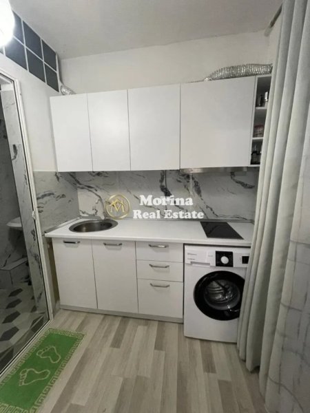Tirane, jepet me qera apartament 1+1 Kati 12, 72 m² 450 € (Bulevardi Gjergj Fishta)