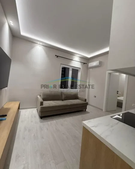 Tirane, jepet me qera apartament 1+1 Kati 3, 62 m² 700 € (Bulevardi Zogu i Pare)