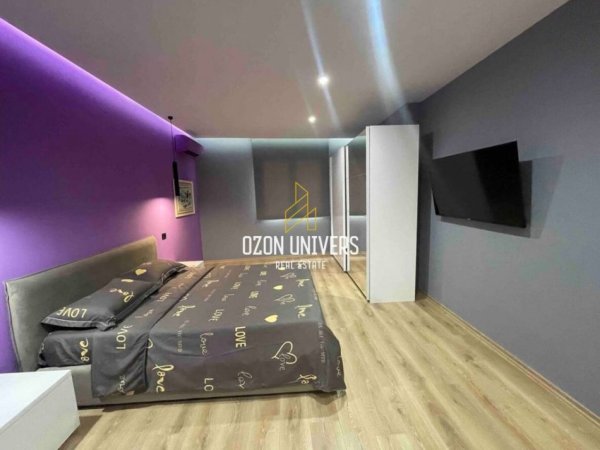 Tirane, jepet me qera apartament 2+1+Ballkon Kati 8, 110 m² 800 € (Rruga Henrik Lacaj, Astir)