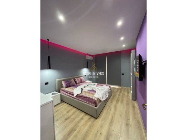 Tirane, jepet me qera apartament 2+1+Ballkon Kati 8, 110 m² 800 € (Rruga Henrik Lacaj, Astir)