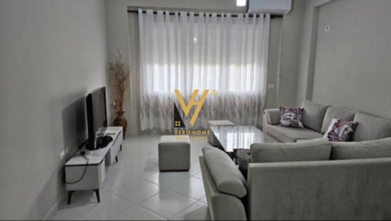 Tirane, jepet me qera apartament 2+1+Ballkon Kati 2, 75 m² 650 € (KOPSHTI ZOOLOGJIK)