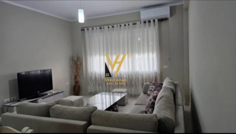 Tirane, jepet me qera apartament 2+1+Ballkon Kati 2, 75 m² 650 € (KOPSHTI ZOOLOGJIK)