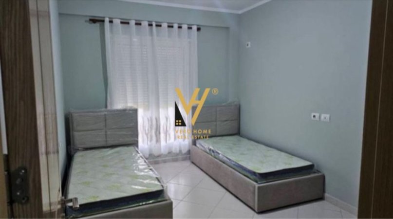 Tirane, jepet me qera apartament 2+1+Ballkon Kati 2, 75 m² 650 € (KOPSHTI ZOOLOGJIK)