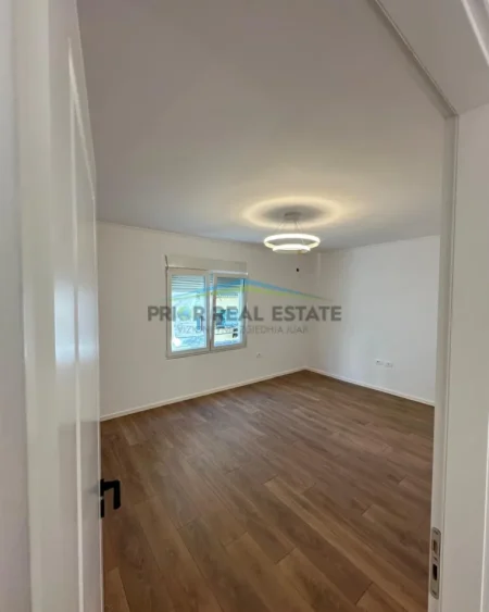 Tirane, shitet apartament 2+1 Kati 4, 65 m² 118.000 € (Ruga e Kongresi i Manastirit)