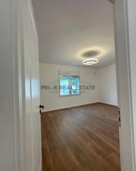 Tirane, shitet apartament 2+1 Kati 4, 65 m² 118.000 € (Ruga e Kongresi i Manastirit)