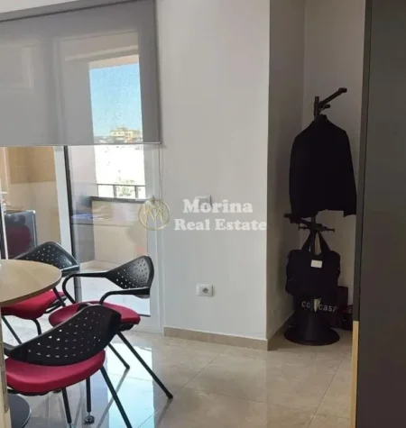 Tirane, jepet me qera ambjent biznesi Kati 6, 105 m² 1.400 € (Myslym Shyri)