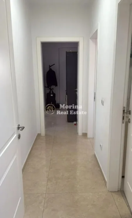 Tirane, jepet me qera ambjent biznesi Kati 6, 105 m² 1.400 € (Myslym Shyri)