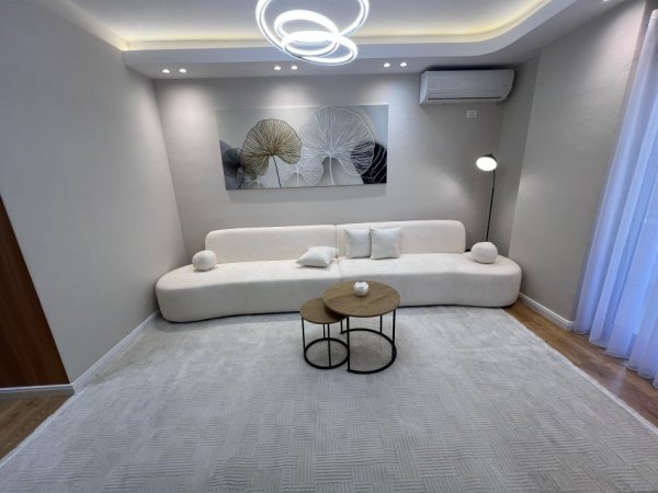 Tirane, shitet apartament 2+1+Ballkon Kati 2, 107 m² 173.000 € (Astir)