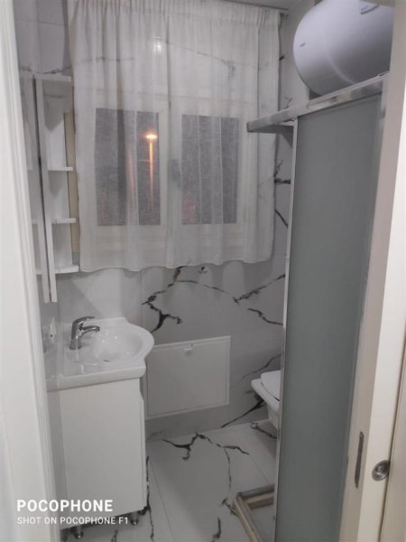 Tirane, jepet me qera apartament Kati 1, 85 m² 480 € (PORCELANI)