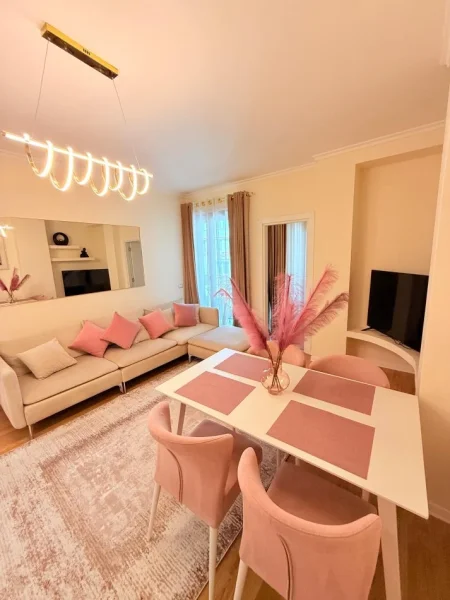 Tirane, jepet me qera apartament 2+1+Ballkon Kati 4, 100 m² 1.200 € (Rruga Kosovareve)