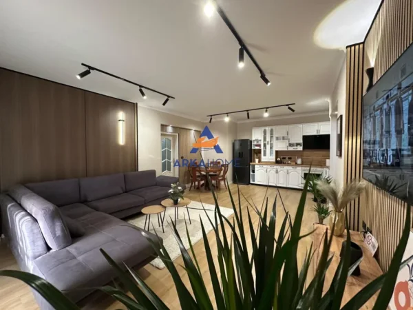 jepet me qera 2+1+Ballkon Kati 4, 118 m² 1.500 €