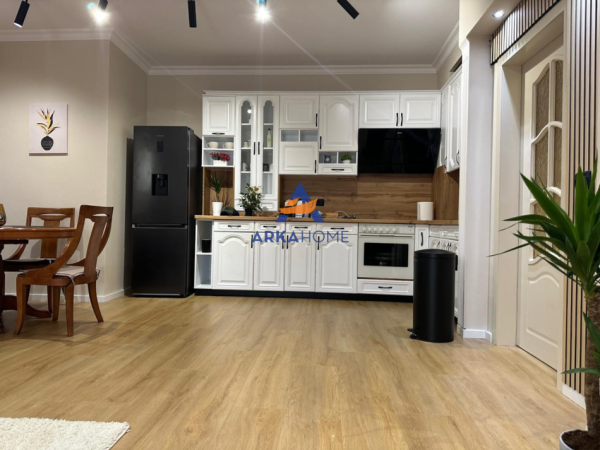 jepet me qera 2+1+Ballkon Kati 4, 118 m² 1.500 €