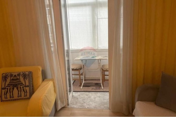 Tirane, jepet me qera apartament 3+1 Kati 3, 100 m² 800 € (Rruga Myslym Shyri, Tirane)