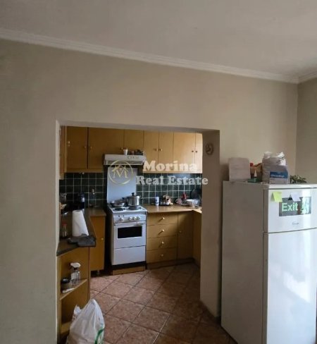 Tirane, jepet me qera apartament 2+1 Kati 5, 75 m² 500 € (Rruga e Elbasanit)