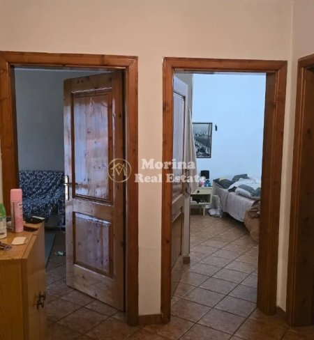 Tirane, jepet me qera apartament 2+1 Kati 5, 75 m² 500 € (Rruga e Elbasanit)