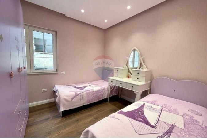 Tirane, jepet me qera apartament 2+1 Kati 2, 95 m² 1.000 € (Rruga e Durrësit, Tirane)