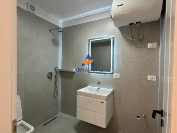 Tirane, shitet 2+1 Kati 3, 118.000 € 