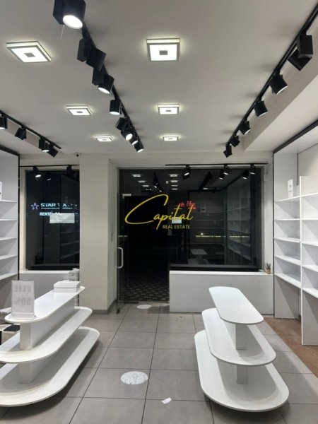 Tirane, jepet me qera ambjent biznesi Kati 0, 58 m² 1.800 € (RRUGA E DURRESIT)