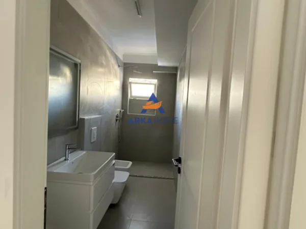 Tirane, shitet apartament 1+1 Kati 4, 65 m² 95.000 € 