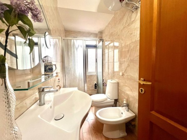 Me Qera: 2+1+Kuzh. Vec & Ballkon (📍fiks te Stadiumi Dinamo) Kati 3, 750€/muaj | LOCATION PERFEKT