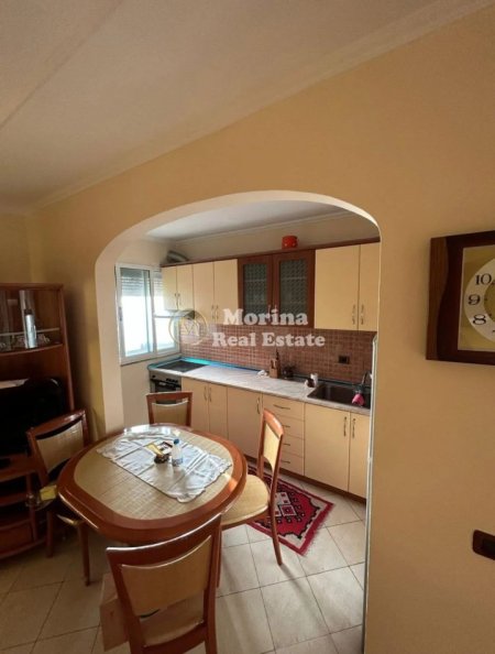 Tirane, jepet me qera apartament 2+1 Kati 3, 71 m² 480 € (Varri i Bamit)