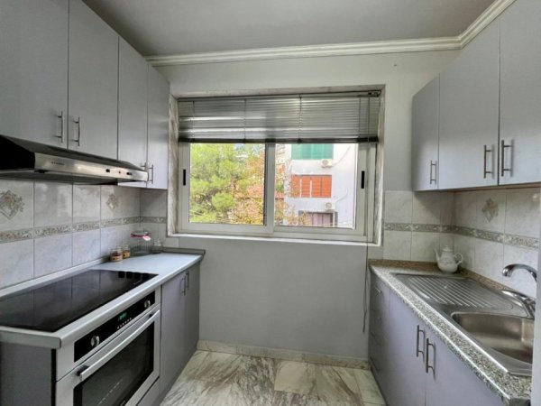 Tirane, jepet me qera apartament 1+1 Kati 2, 50 m² 550 € (Stadiumi Dinamo)