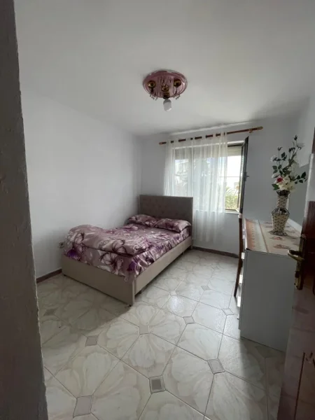Tirane, jepet me qera apartament 2+1 Kati 3, 104 m² 650 € (MINE PEZA)