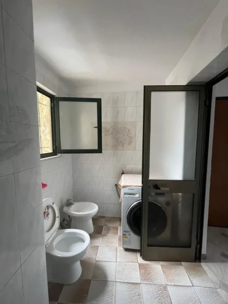 Tirane, jepet me qera apartament 2+1 Kati 3, 104 m² 650 € (MINE PEZA)