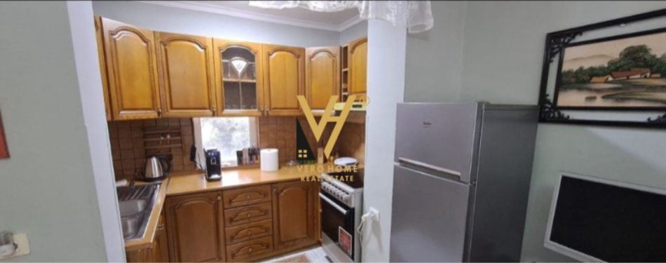 Tirane, jepet me qera apartament 1+1+Ballkon Kati 2, 60 m² 350 € (MULLET)