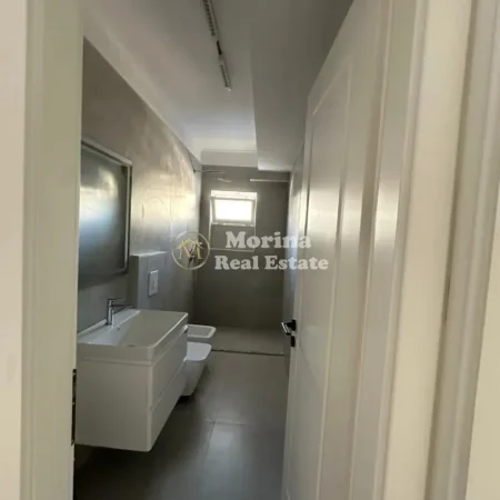 Tirane, shitet apartament 1+1 Kati 4, 40 m² 95.000 € (Rruga Kongresi i Manastirit)