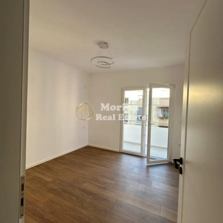 Tirane, shitet apartament 1+1 Kati 4, 40 m² 95.000 € (Rruga Kongresi i Manastirit)