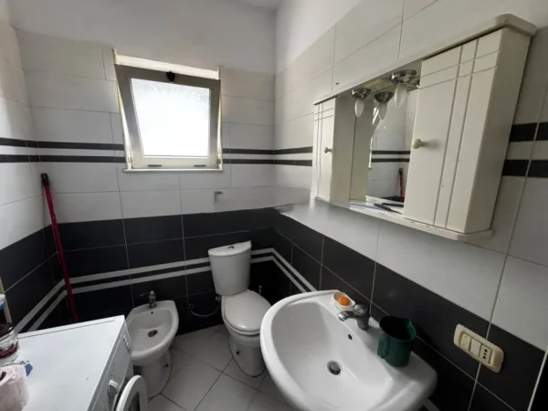 Tirane, jepet me qera apartament 1+1 Kati 6, 57 m² 550 € (mine peza)