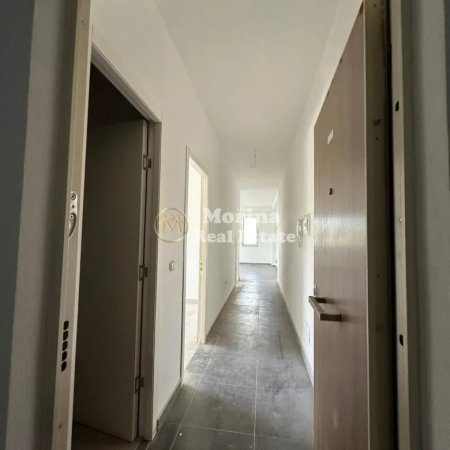 Tirane, shitet apartament 2+1+Ballkon Kati 3, 93 m² 238.000 € (Liqeni i Thate)