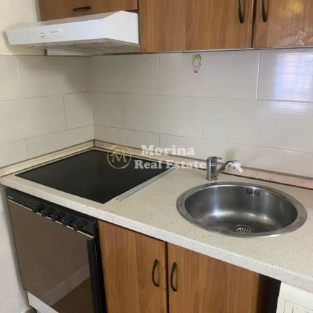 Tirane, jepet me qera apartament 1+1 Kati 3, 65 m² 520 € (Myslym Shyri)