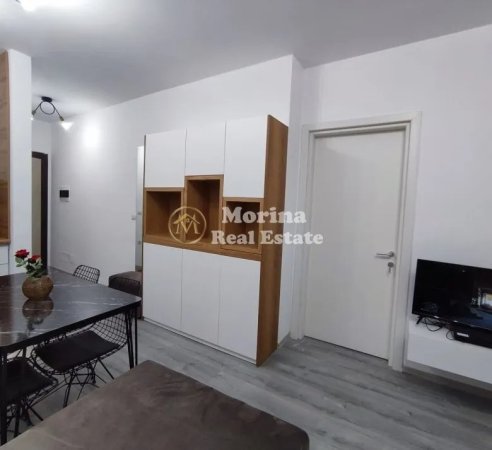 Tirane, jepet me qera apartament 1+1 Kati 1, 50 m² 450 € (Rruga Konferenca e Pezes)