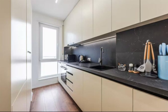 Tirane, jepet me qera apartament 1+1+Ballkon Kati 5, 64 m² 700 € (MYSLYM SHYRI)