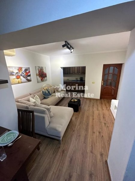 Tirane, jepet me qera apartament 2+1 Kati 1, 100 m² 550 € (Ish Stacioni i Trenit)